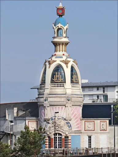 la Tour LU, emblème du patrimoine industriel et créatif nantais — Nantes