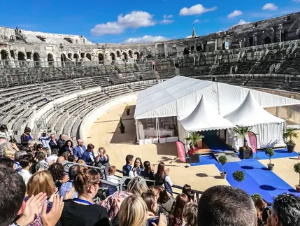 Événement professionnel sous chapiteau au cœur des Arènes de Nîmes — Nîmes