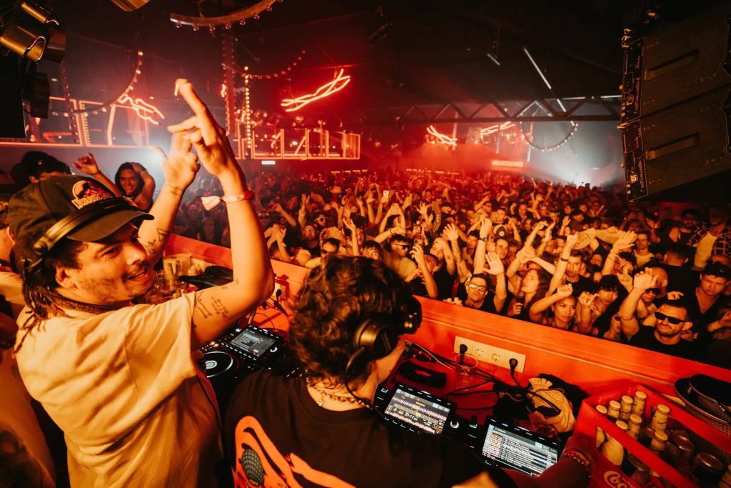 Circoloco DC-10 — team building