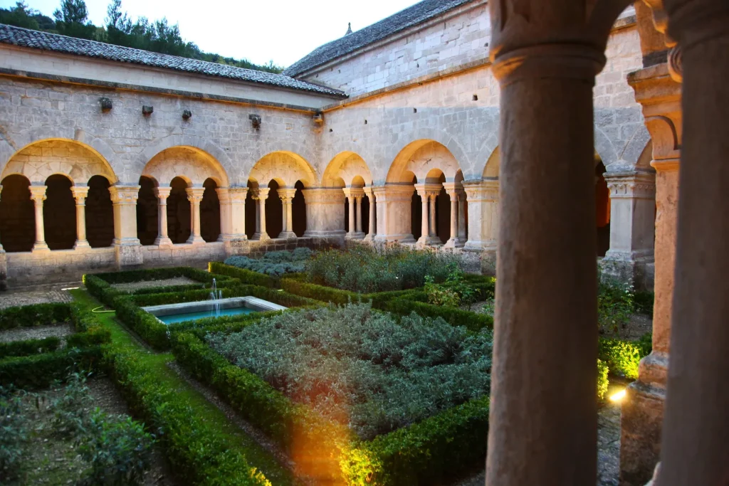 Abbaye de Sénanque, espace séminaire pour entreprise en Vaucluse