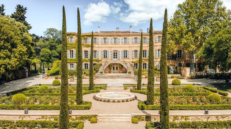 Château d'Estoublon, lieu d'événement d'entreprise en Bouches-du-Rhône