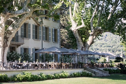 Domaine de Fontenille Vaucluse