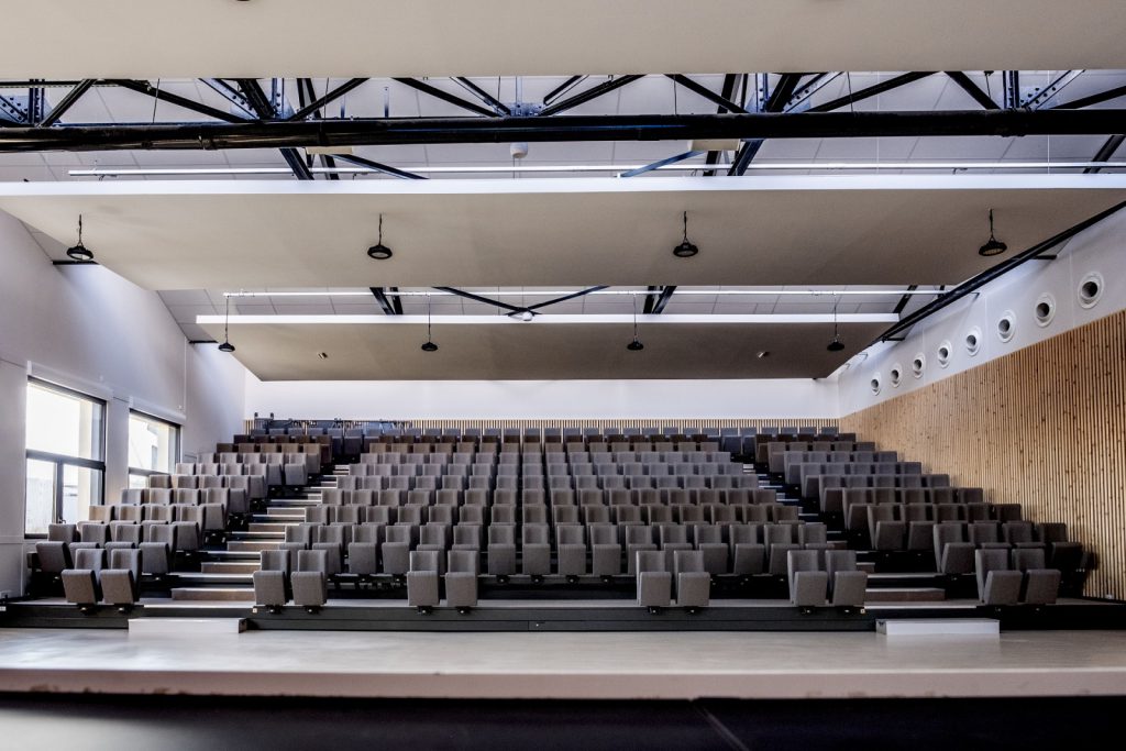 Hall 32, séminaire d'entreprise, Puy-de-Dôme