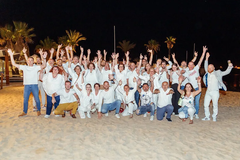 Soiree blanche plage entreprise groupe