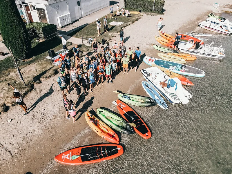 Team building activites nautiques kayak paddle entreprise