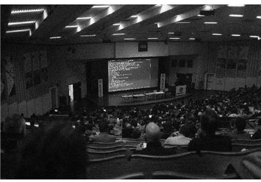 Conférence d'entreprise sonorisée et équipée en vidéo par Mon Local Technique
